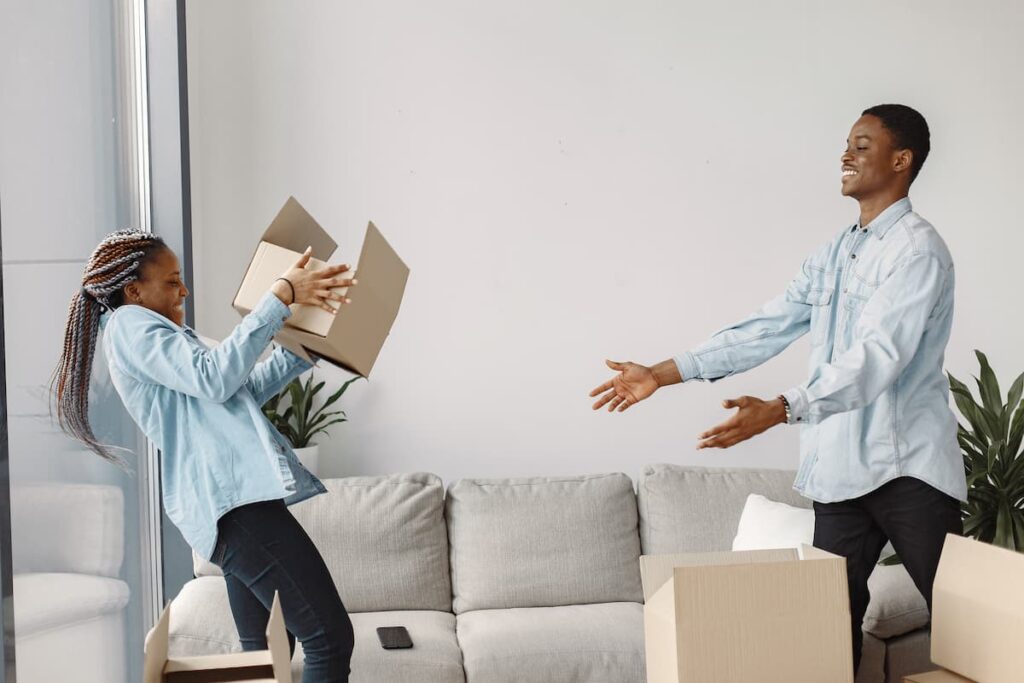 entre-aide entre personne pour un déménagement